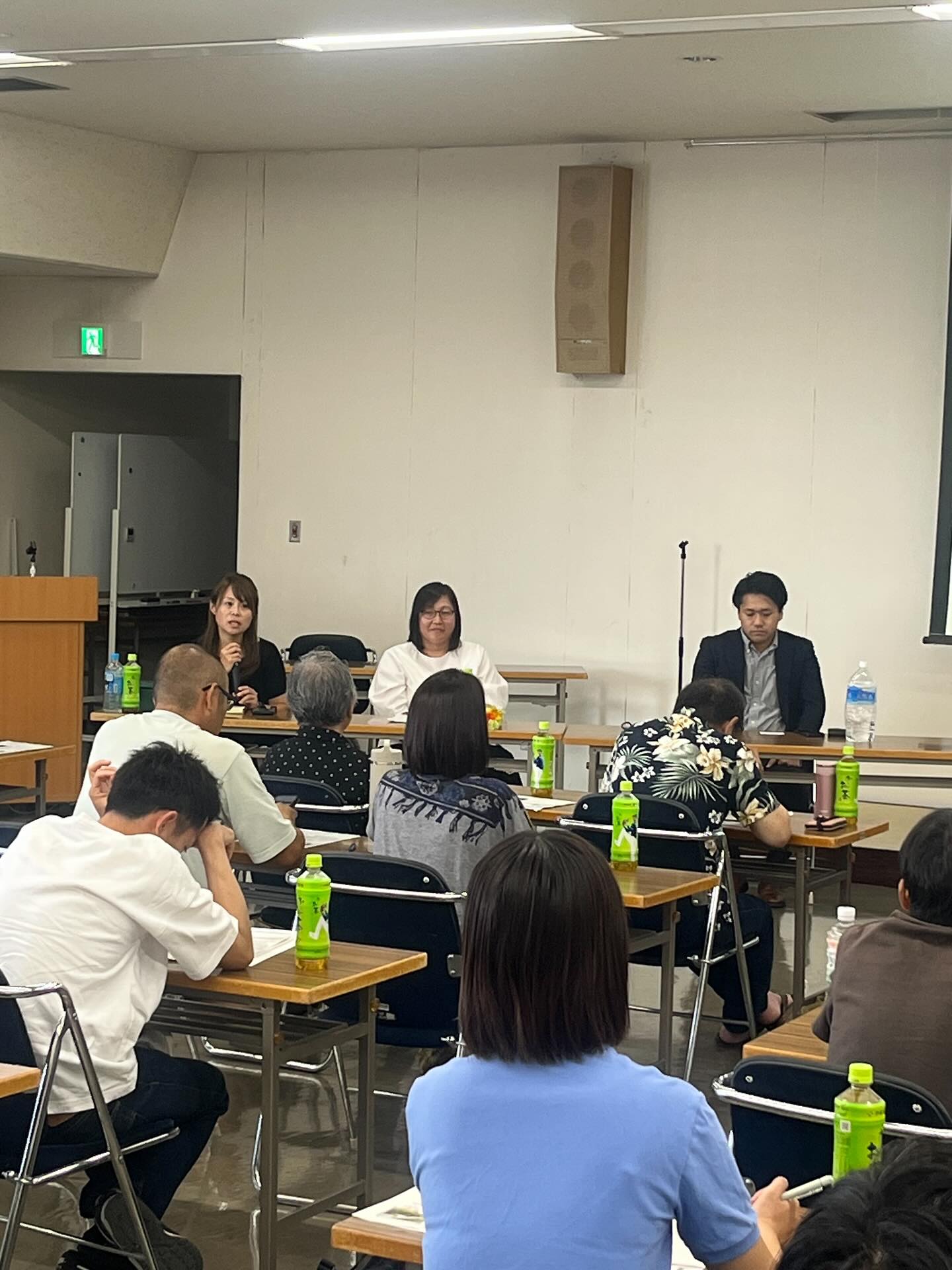 セミナー、無事に終わりましたー🏻

人前に立つのが苦手で最初から最後まで緊張して手が震えてました🤭
終わってみると楽しかった気持ちの方が大きく、登壇して良かったです！
YUMERI FARMを知ってくださっている方が多く、大変嬉しかったです！
これからも頑張ります🏻

来てくれた方々、県職員の方、JA佐野の職員の方、この様な機会を設けていただき、ありがとうございました🏻